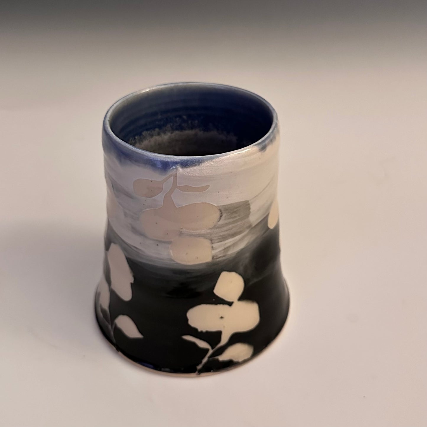 Ceramic Cup Black and White  Aspen Leaves  A2409