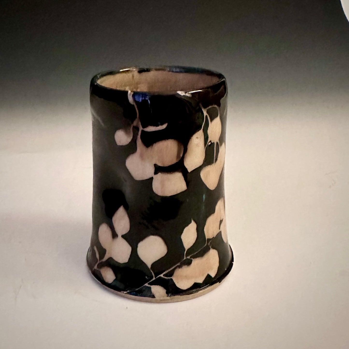 Ceramic Cup Black and White  Aspen Leaves  A2410